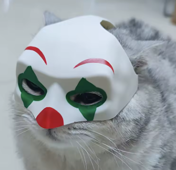 Clown Mask for Cats Festive Paws